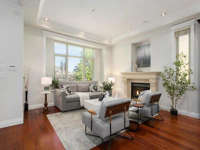 6387 Prince Albert Street - 2