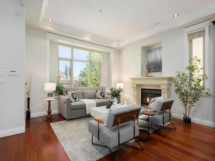 6387 Prince Albert Street, Vancouver, BC, V5W 3E7 - 2