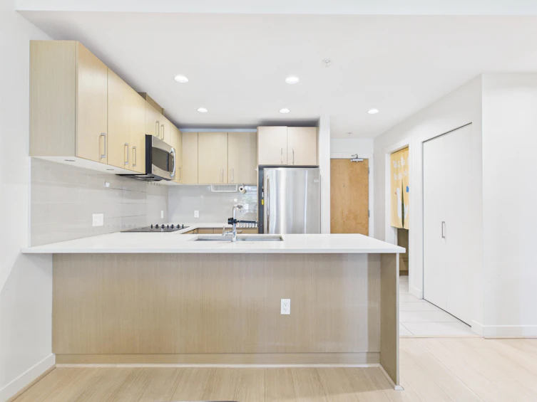 303-5981 Gray Avenue, Vancouver, BC, V6S 0G1 - 4