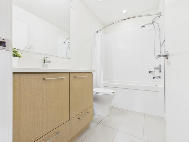 303-5981 Gray Avenue, Vancouver, BC, V6S 0G1 - 17