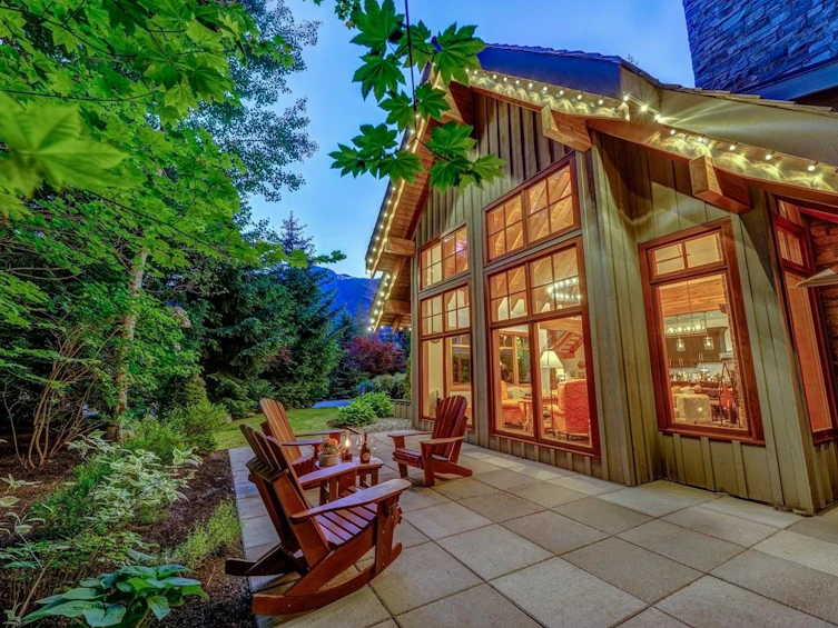 3205 Archibald Way, Whistler, BC, V8E 0B8 - 37
