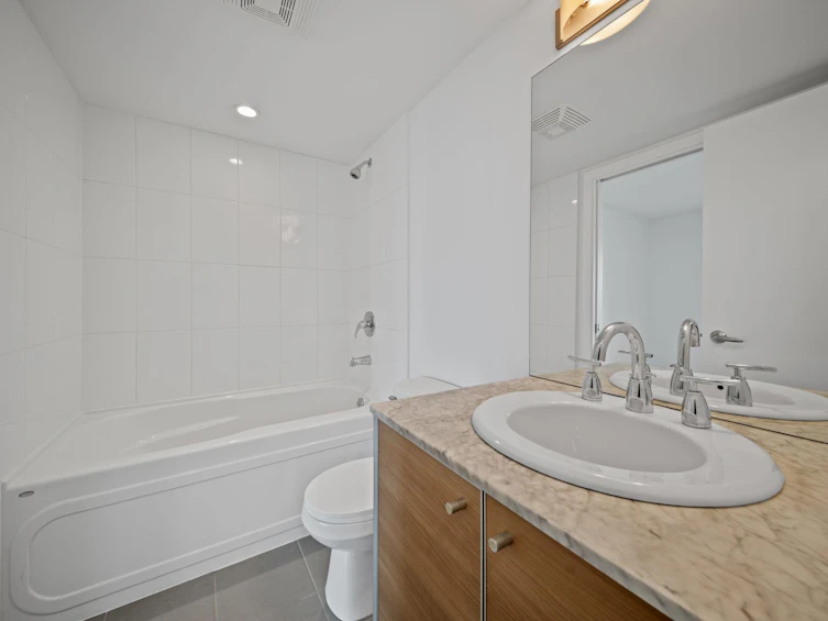 3305-13688 100 Avenue, Surrey, BC, V3T 0G5 - 18