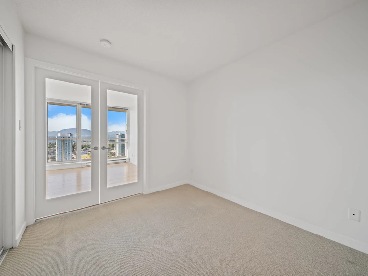 3305-13688 100 Avenue, Surrey, BC, V3T 0G5 - 13