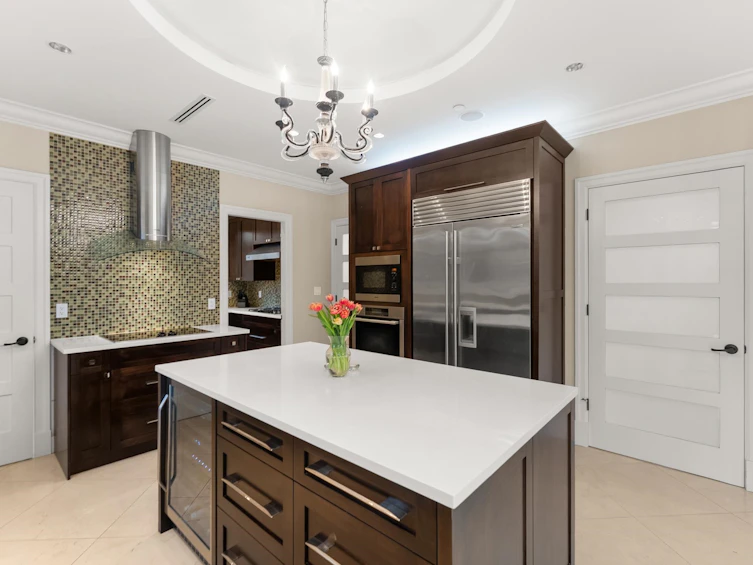 1041 W 58th Avenue, Vancouver, BC, V6P 1V9 - 10
