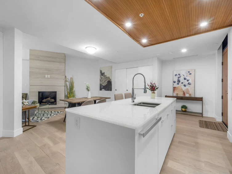 101-6699 Nelson Avenue, West Vancouver, BC, V7W 2B2 - 12