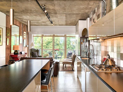 205-1529 W 6 Avenue - 3