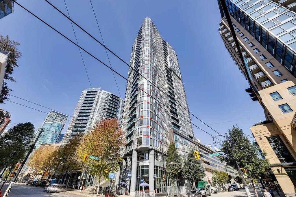 31XX-233 Robson Street, Vancouver, BC, V6B 0E8