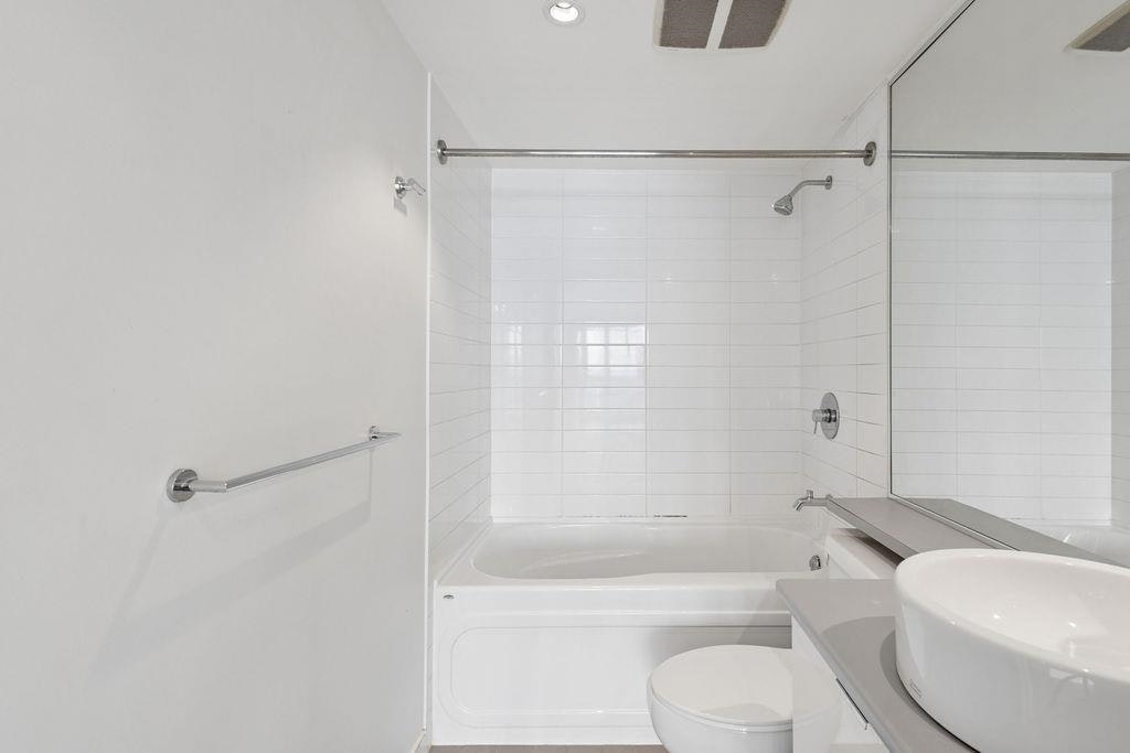 31XX-233 Robson Street, Vancouver, BC, V6B 0E8 - 19