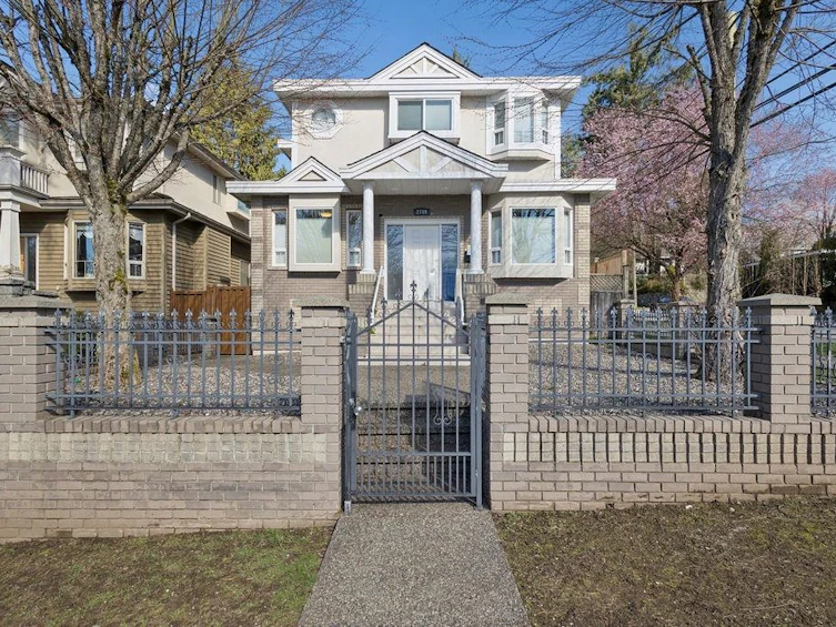 2709 W 37th Avenue, Vancouver, BC, V6N 2T5 - 29