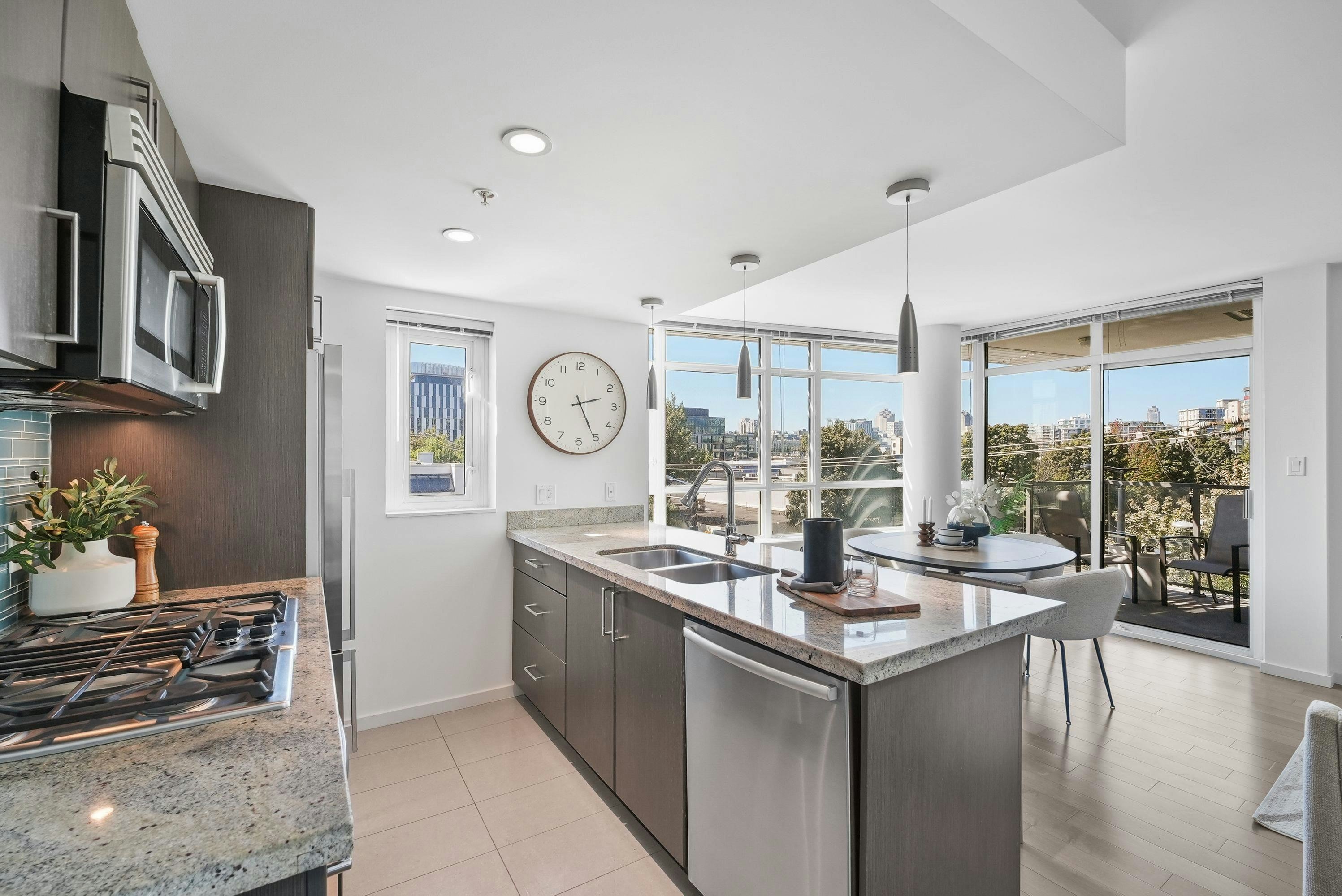 503-89 W 2nd Avenue, Vancouver, BC, V5Y 0G9