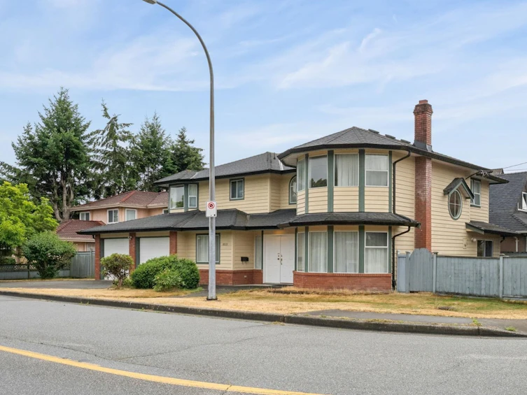 8511 Ash Street, Richmond, BC, V6Y 2S5 - 2