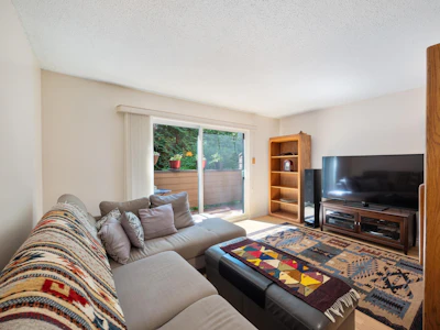 4384 Garden Grove Drive - 3