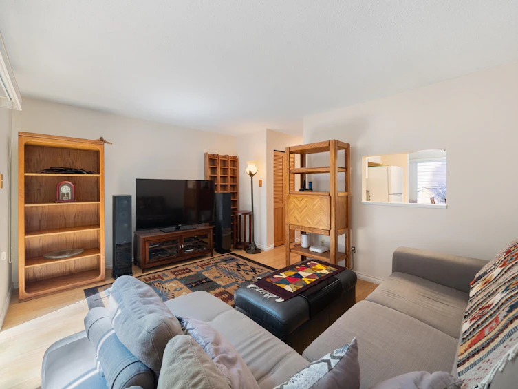 4384 Garden Grove Drive, Burnaby, BC, V5G 4G6 - 4