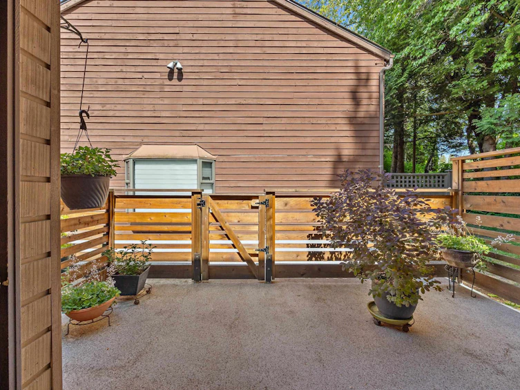4384 Garden Grove Drive, Burnaby, BC, V5G 4G6 - 22