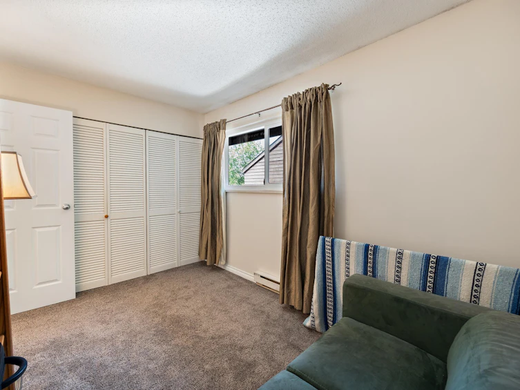4384 Garden Grove Drive, Burnaby, BC, V5G 4G6 - 18