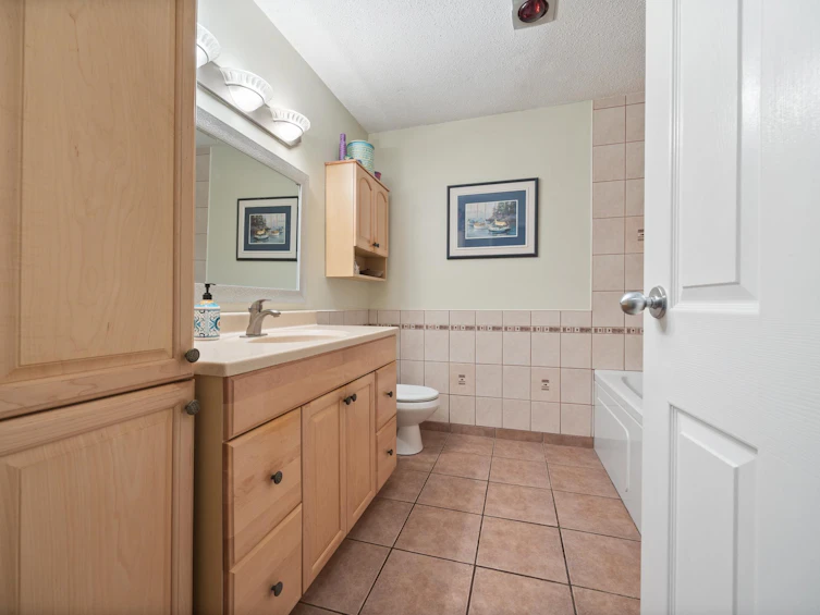 4384 Garden Grove Drive, Burnaby, BC, V5G 4G6 - 19