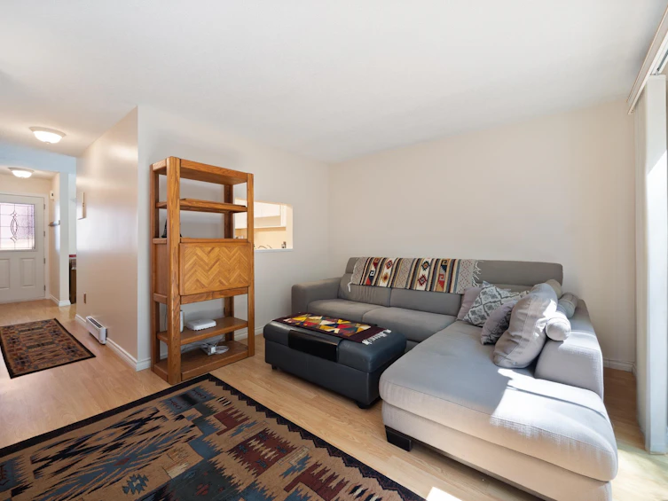 4384 Garden Grove Drive, Burnaby, BC, V5G 4G6 - 2