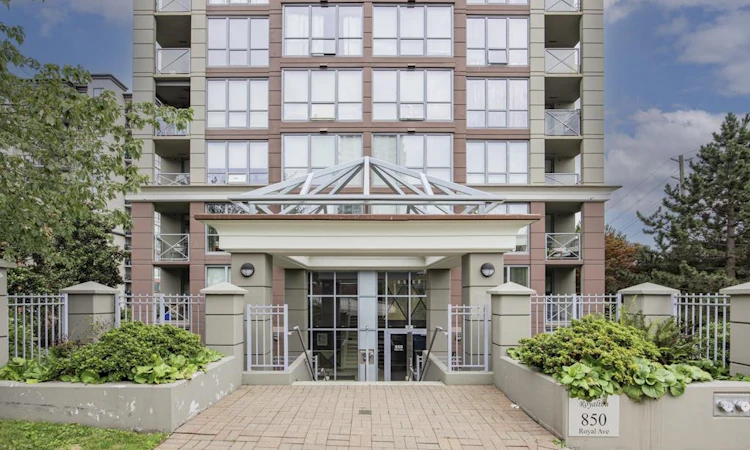 1604-850 Royal Avenue