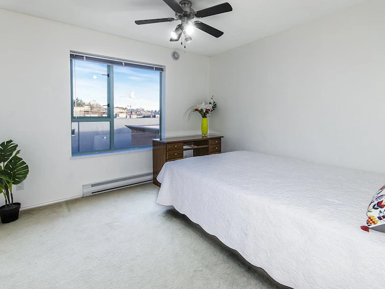 206-1085 W 17th Street, North Vancouver, BC, V7P 3R3 - 3