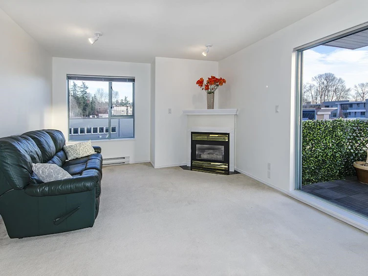206-1085 W 17th Street, North Vancouver, BC, V7P 3R3 - 2