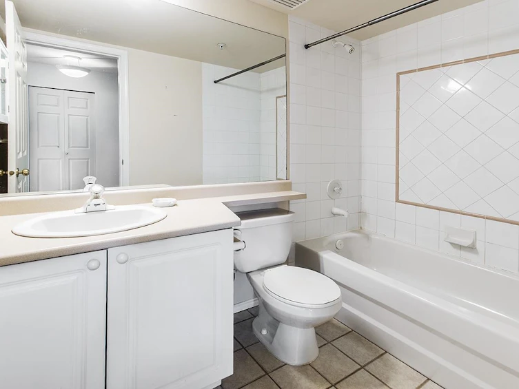 206-1085 W 17th Street, North Vancouver, BC, V7P 3R3 - 16