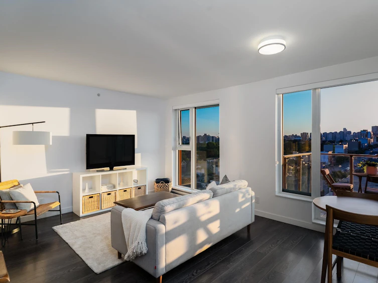 1001-933 E Hastings Street, Vancouver, BC, V6A 0G6 - 3