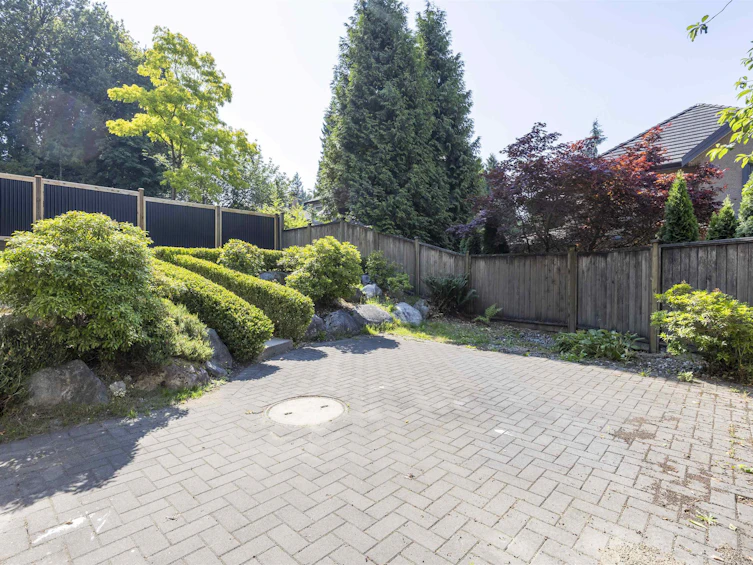638 Austin Avenue, Coquitlam, BC, V3K 3N1 - 35
