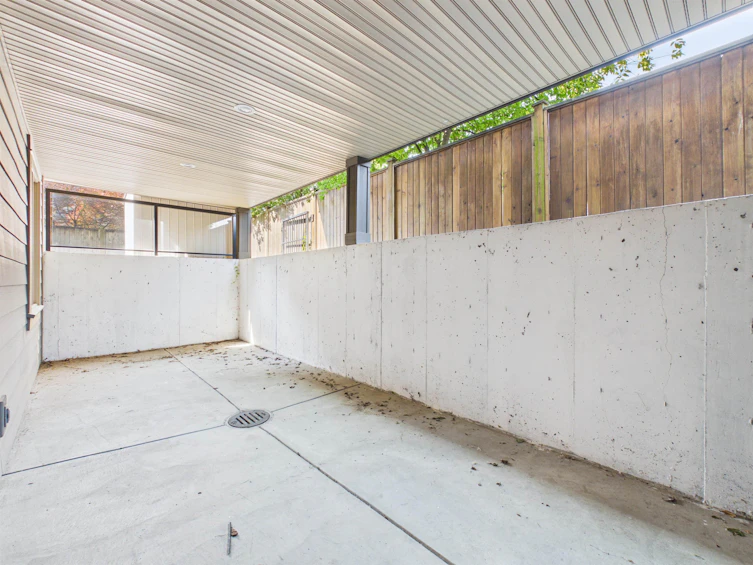 638 Austin Avenue, Coquitlam, BC, V3K 3N1 - 31