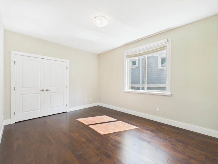 638 Austin Avenue, Coquitlam, BC, V3K 3N1 - 16
