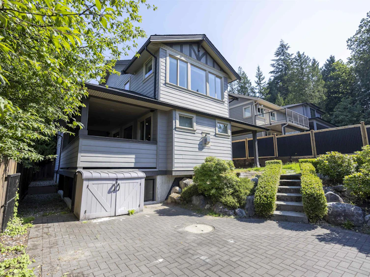 638 Austin Avenue, Coquitlam, BC, V3K 3N1 - 34
