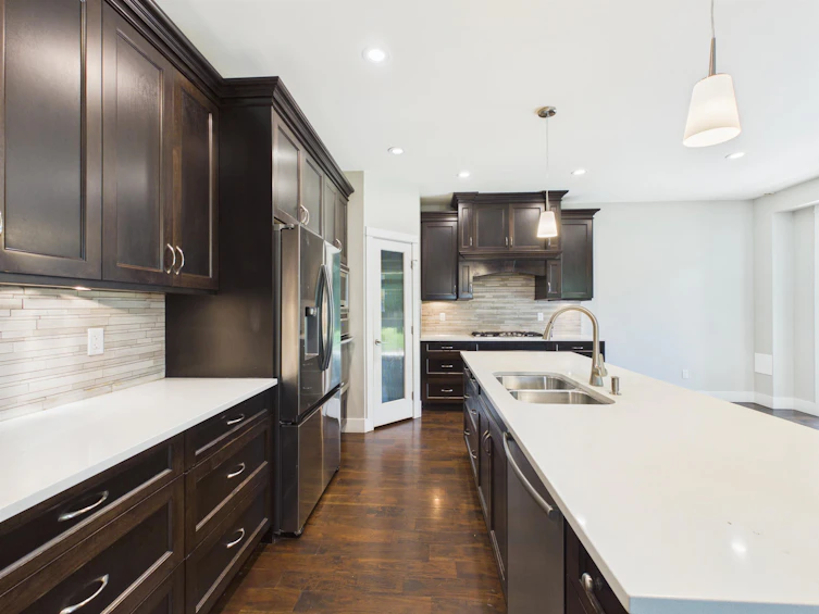 638 Austin Avenue, Coquitlam, BC, V3K 3N1 - 9