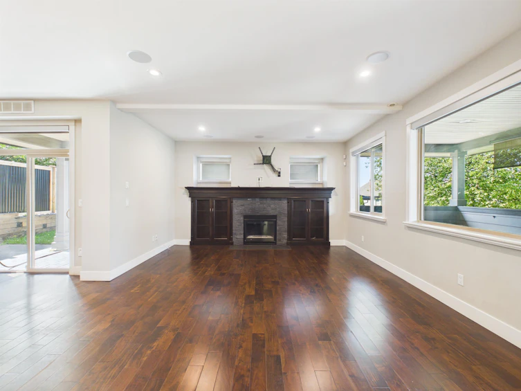 638 Austin Avenue, Coquitlam, BC, V3K 3N1 - 7
