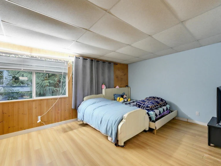 7674 Burris Street, Burnaby, BC, V5E 1Z3 - 19