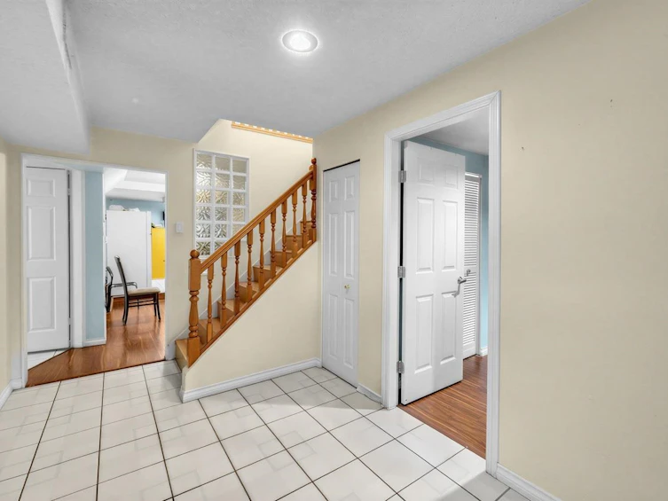 7674 Burris Street, Burnaby, BC, V5E 1Z3 - 9
