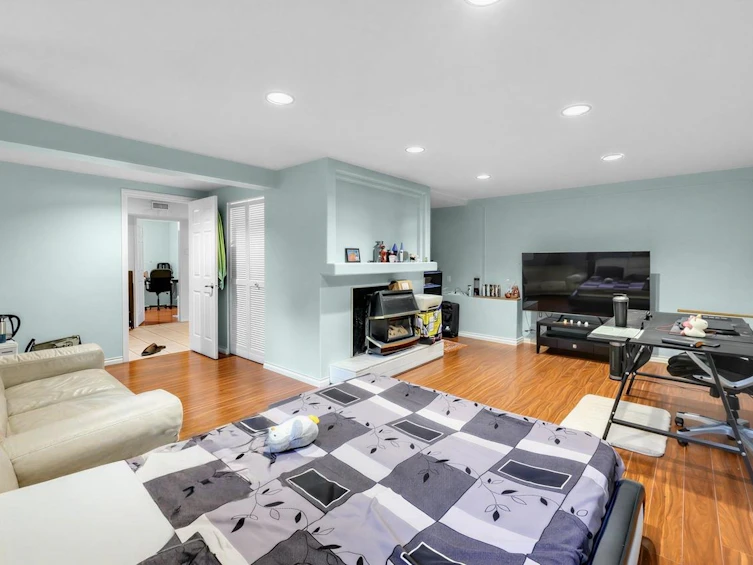 7674 Burris Street, Burnaby, BC, V5E 1Z3 - 20