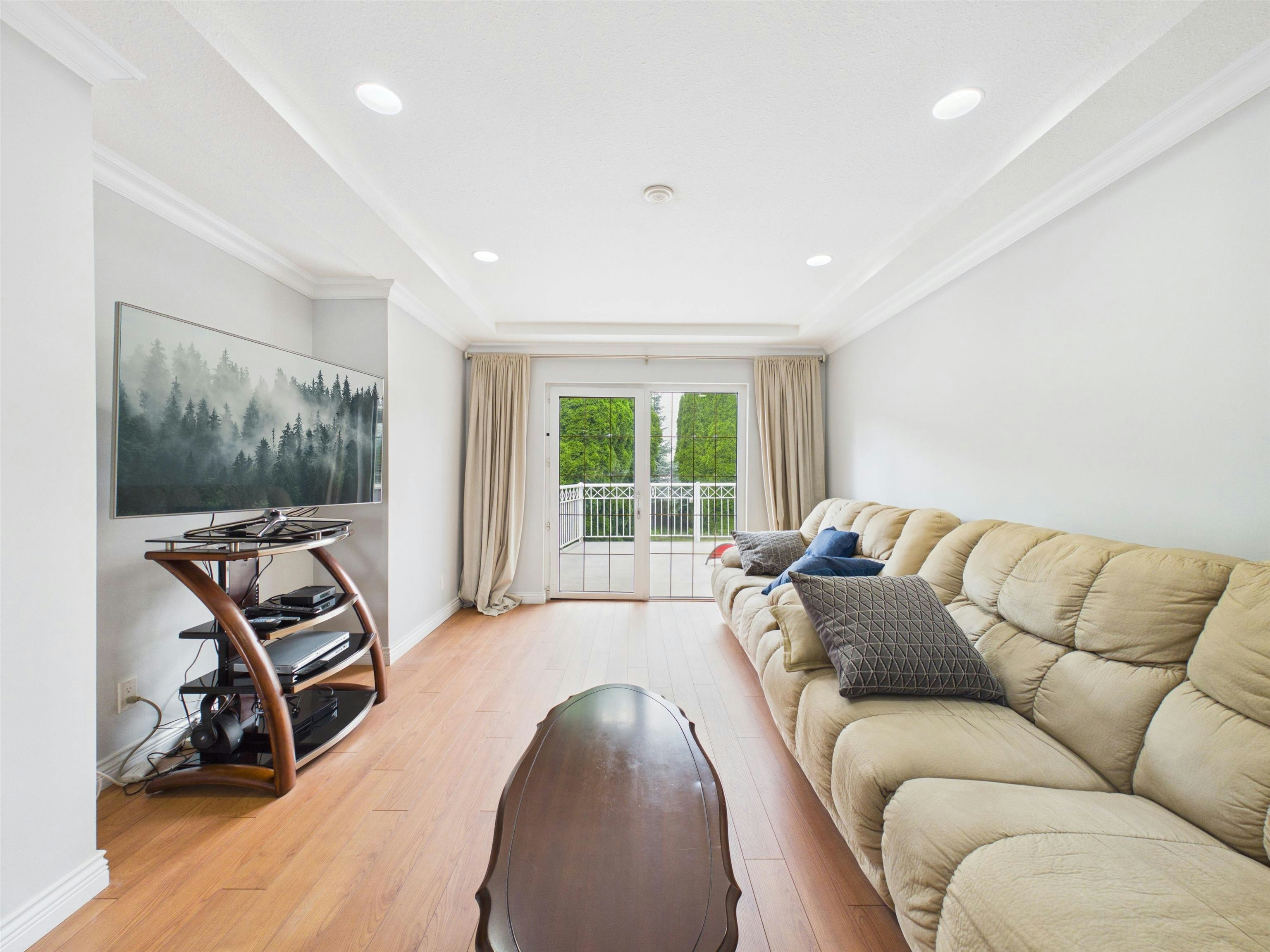 7995 Berkley Street, Burnaby, BC, V5E 4G5 - 8