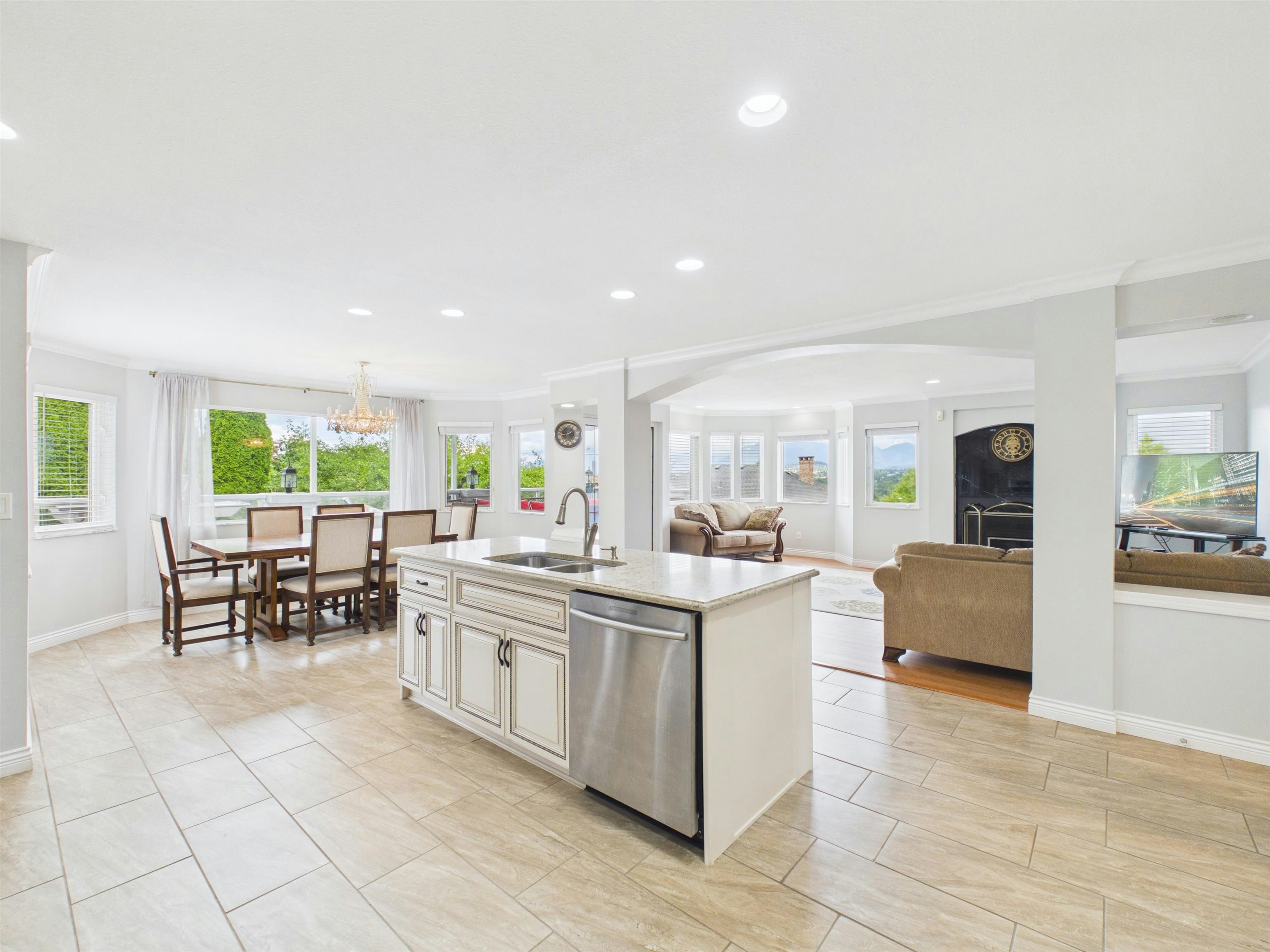 7995 Berkley Street, Burnaby, BC, V5E 4G5 - 12