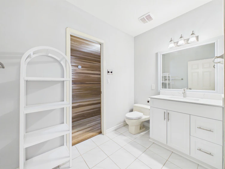 7995 Berkley Street, Burnaby, BC, V5E 4G5 - 33