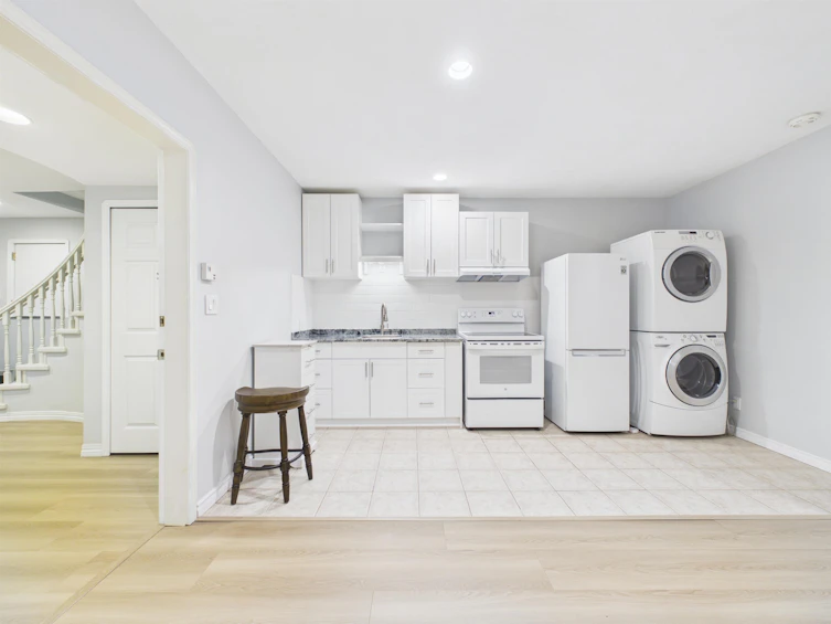 7995 Berkley Street, Burnaby, BC, V5E 4G5 - 34