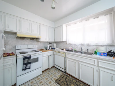 3449 E Pender Street - 5