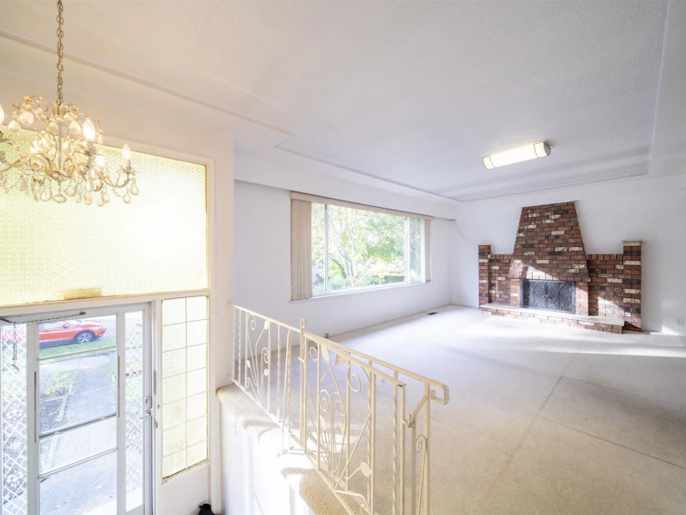 3449 E Pender Street, Vancouver, BC, V5K 2C9 - 3