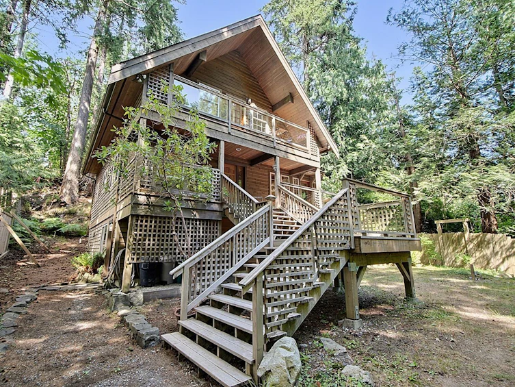 1099 Miller Road, Bowen Island, BC, V0N 1G1