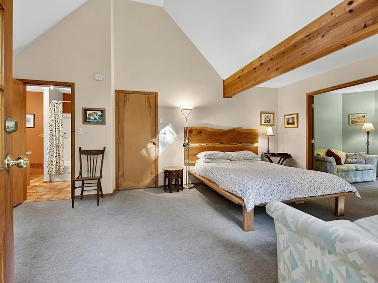 1099 Miller Road, Bowen Island, BC, V0N 1G1 - 16