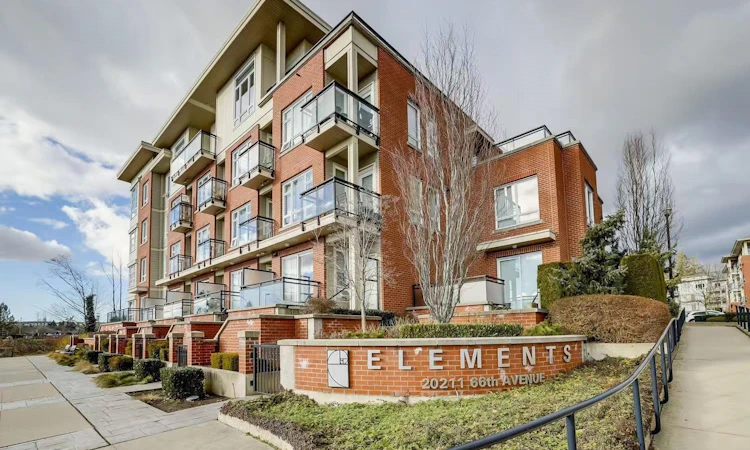 C325-20211 66 Avenue