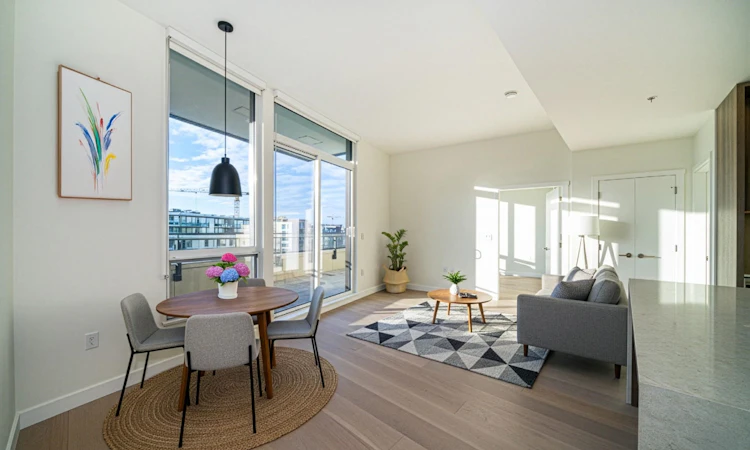 506-5212 Cambie Street