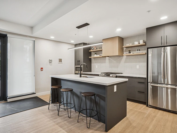 303-3038 St George Street, Port Moody, BC, V3H 0L3 - 19