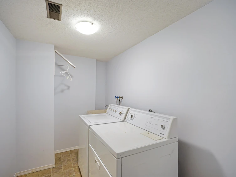 13081 61 Avenue, Surrey, BC, V3X 2H4 - 21