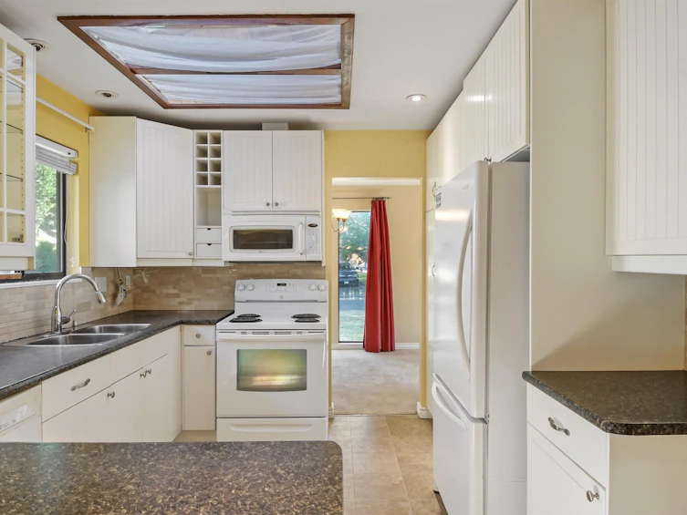 13081 61 Avenue, Surrey, BC, V3X 2H4 - 9