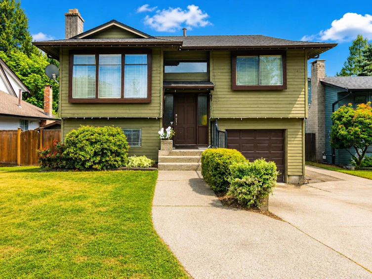 1252 Victoria Drive, Coquitlam, BC, V3B 2T9