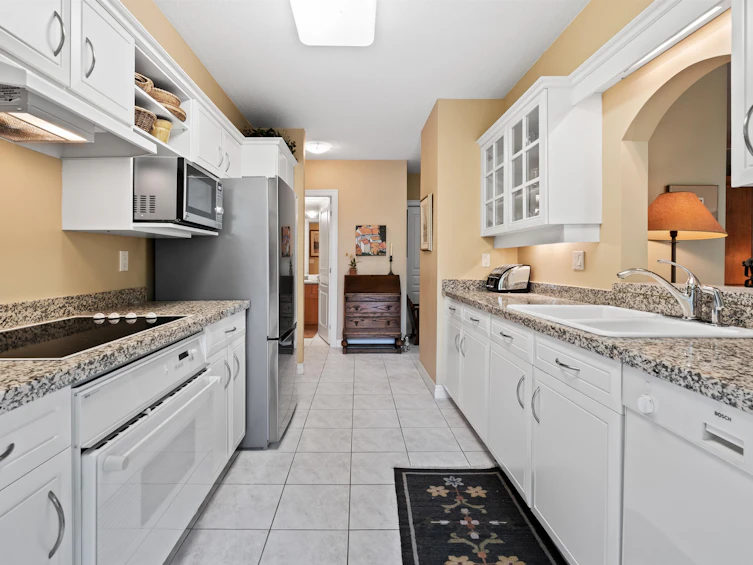 302-588 16th Street, West Vancouver, BC, V7V 3R7 - 15